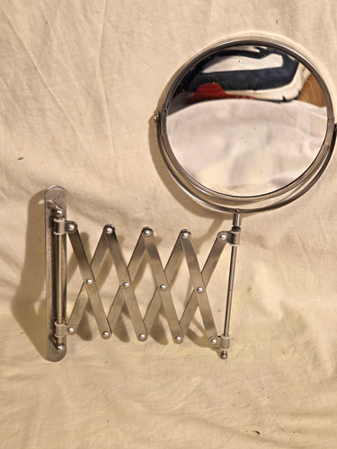 Wall mounted extending - extending, swivel